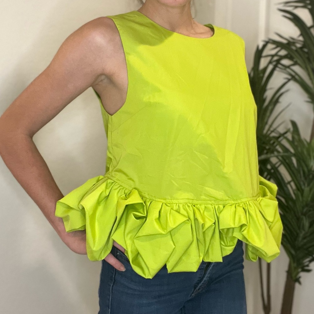 NWT ENTRO | Lime Green Cropped Blouse with Ruffle Detail - Picture 7 of 11